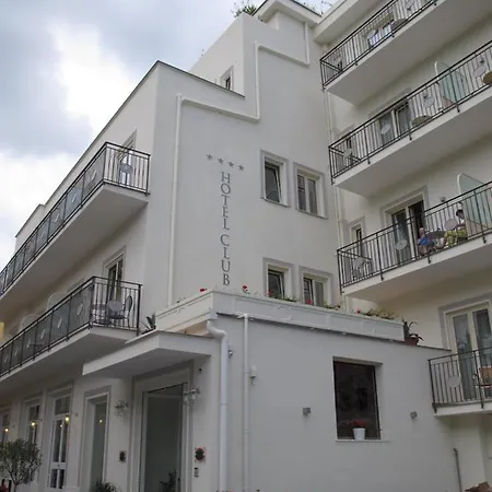 Ξενοδοχείο Club (adults Only)