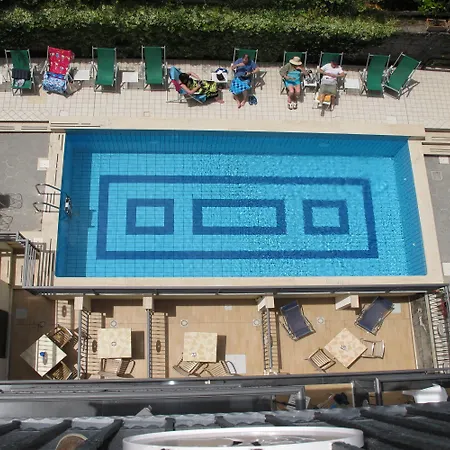 Ξενοδοχείο Club (adults Only)